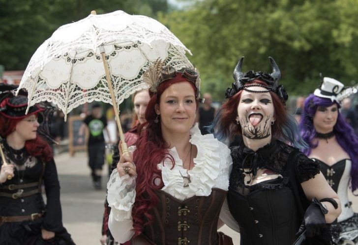 alt