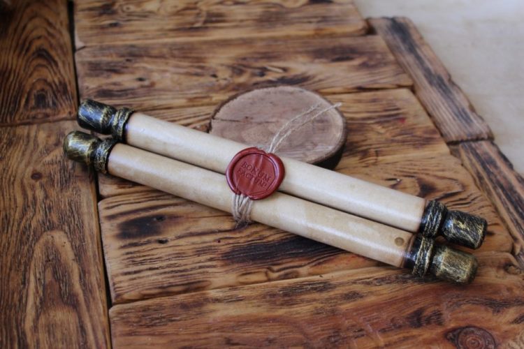 alt