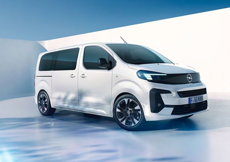Автомобілі Автоцентр на столичному