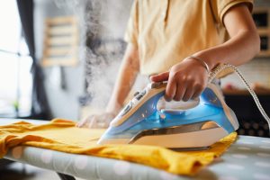 Прасування це: як правильно гладити одяг