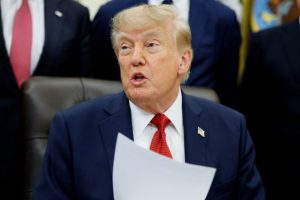 Мережі США бойкотують Трампа. Білий дім запустив Trump TV