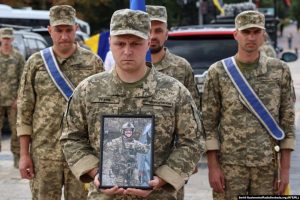 Під сиренами Київ попрощався зі штурмовиком «Серфером»