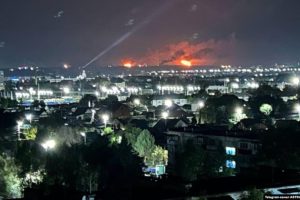Зеленський: Україна уразила НПЗ у Сизрані та виробництво дронів