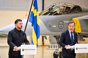 «Ми залишаємося в Києві»: посольства ЄС відкинули погрози